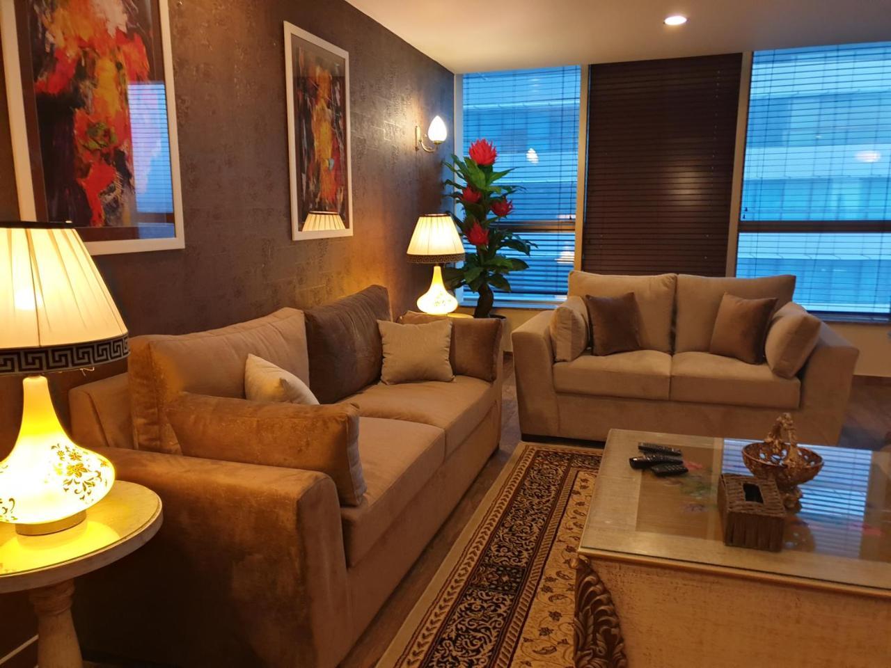 Royal Residencia Centaurus Apartment Islamabad Luaran gambar